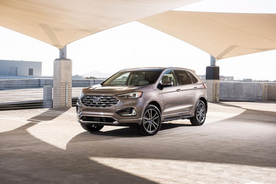  Ford Edge Titanium Elite Package 2018 года  (NA) (фото 1 из 13)